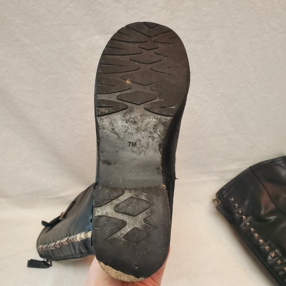 Modern Vice Queen Leather Boots - Picture 11 of 14